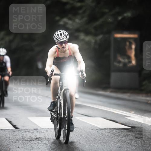 13.09.2026 - Stadtparktriathlon H.Heesch http://msf.ph/oto/10315437 13.09.2026 12:58:16 Radfahren 1210, 1244, 1278, 1352, 1359, 1385, 1420 meine-sportfotos.de