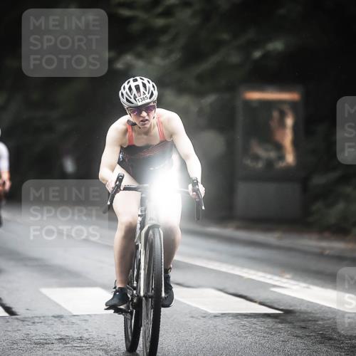 13.09.2026 - Stadtparktriathlon H.Heesch http://msf.ph/oto/10315444 13.09.2026 12:58:16 Radfahren 1210, 1244, 1278, 1352, 1359, 1385, 1420 meine-sportfotos.de