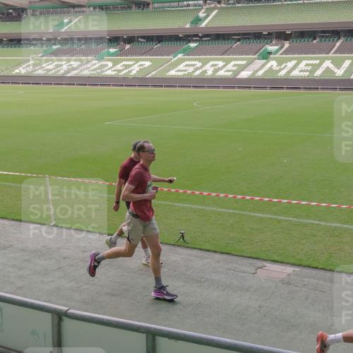 13.09.2026 - 21. swb-Marathon Bremen Michael Burmester http://msf.ph/oto/10315448 13.09.2026 12:50:13 Laufen im Stadion 335, 469, 524, 572, 663, 670, 771, 779, 899, 1510, 1513, 1517, 1605, 1613, 1723, 1748, 1970, 1998, 2052, 2130, 2287, 2288, 2291, 2295, 2347, 2360, 2442, 2444, 2750, 2909, 3043, 3197, 3276, 3330, 3484, 3625, 3647, 3808, 3973, 4023, 4033, 4082, 4247, 4368, 4384, 4473, 4559, 4743, 4852, 4888, 4898, 4990, 5066, 5111, 5155, 5314, 5377, 5383, 5424, 5517, 5532, 5570, 5585, 5594, 5620, 5627, 5636, 5648, 6267, 6471, 6652, 6668, 6692, 6842, 6901, 6906, 7109, 7115, 7121, 7876 meine-sportfotos.de
