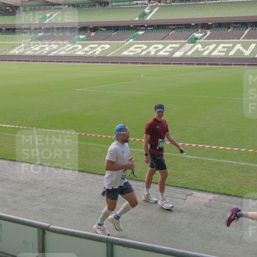 13.09.2026 - 21. swb-Marathon Bremen Michael Burmester http://msf.ph/oto/10315464 13.09.2026 12:50:14 Laufen im Stadion 335, 469, 524, 572, 663, 670, 771, 779, 899, 1510, 1513, 1517, 1605, 1613, 1723, 1748, 1970, 1998, 2052, 2130, 2287, 2288, 2291, 2295, 2347, 2360, 2442, 2444, 2750, 2909, 3043, 3197, 3276, 3330, 3484, 3625, 3647, 3808, 3973, 4023, 4033, 4082, 4247, 4368, 4384, 4473, 4559, 4743, 4852, 4888, 4898, 4990, 5066, 5111, 5155, 5314, 5377, 5383, 5424, 5517, 5532, 5570, 5585, 5594, 5620, 5627, 5636, 5648, 6267, 6471, 6652, 6668, 6692, 6842, 6901, 6906, 7109, 7115, 7121, 7876 meine-sportfotos.de