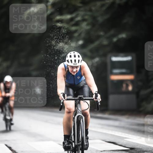 13.09.2026 - Stadtparktriathlon H.Heesch http://msf.ph/oto/10315474 13.09.2026 11:50:46 Radfahren 726, 805, 821, 822, 833, 836, 918 meine-sportfotos.de