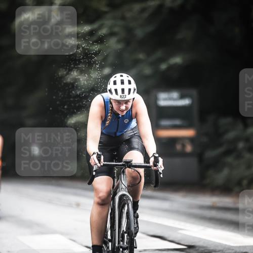 13.09.2026 - Stadtparktriathlon H.Heesch http://msf.ph/oto/10315480 13.09.2026 11:50:46 Radfahren 726, 805, 821, 822, 833, 836, 918 meine-sportfotos.de