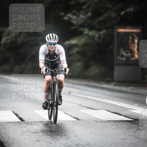 13.09.2026 - Stadtparktriathlon H.Heesch http://msf.ph/oto/10315482 13.09.2026 12:58:17 Radfahren 1244, 1278, 1281, 1352, 1359, 1385, 1420 meine-sportfotos.de