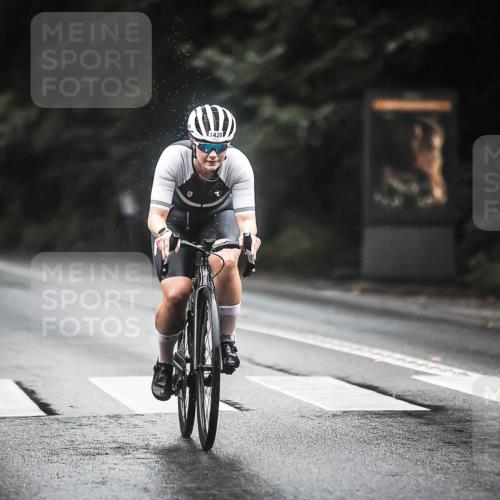 13.09.2026 - Stadtparktriathlon H.Heesch http://msf.ph/oto/10315496 13.09.2026 12:58:17 Radfahren 1244, 1278, 1281, 1352, 1359, 1385, 1420 meine-sportfotos.de