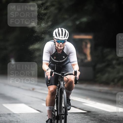 13.09.2026 - Stadtparktriathlon H.Heesch http://msf.ph/oto/10315510 13.09.2026 12:58:18 Radfahren 1244, 1278, 1281, 1352, 1359, 1385, 1420 meine-sportfotos.de