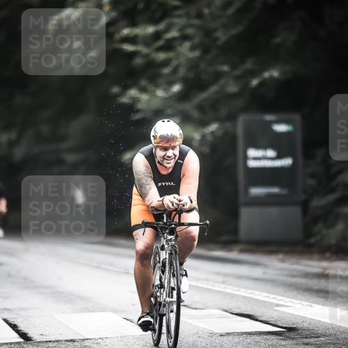 13.09.2026 - Stadtparktriathlon H.Heesch http://msf.ph/oto/10315534 13.09.2026 11:50:48 Radfahren 726, 805, 822, 833, 836, 918 meine-sportfotos.de