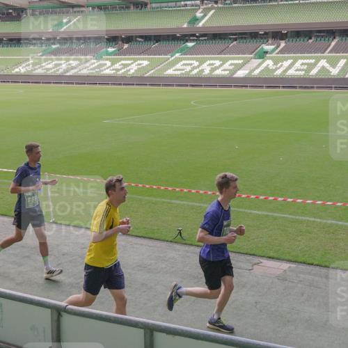 13.09.2026 - 21. swb-Marathon Bremen Michael Burmester http://msf.ph/oto/10315566 13.09.2026 12:50:18 Laufen im Stadion 335, 469, 524, 572, 663, 670, 771, 779, 899, 1510, 1513, 1517, 1605, 1613, 1723, 1748, 1970, 1998, 2052, 2130, 2287, 2288, 2291, 2295, 2347, 2360, 2442, 2444, 2750, 2909, 3043, 3197, 3330, 3484, 3625, 3647, 3808, 3959, 3973, 4023, 4033, 4247, 4368, 4384, 4473, 4559, 4743, 4852, 4888, 4898, 4990, 5066, 5111, 5155, 5314, 5377, 5383, 5517, 5532, 5570, 5585, 5594, 5620, 5627, 5636, 5648, 5696, 6267, 6471, 6652, 6668, 6692, 6842, 6901, 6906, 7109, 7115, 7121 meine-sportfotos.de