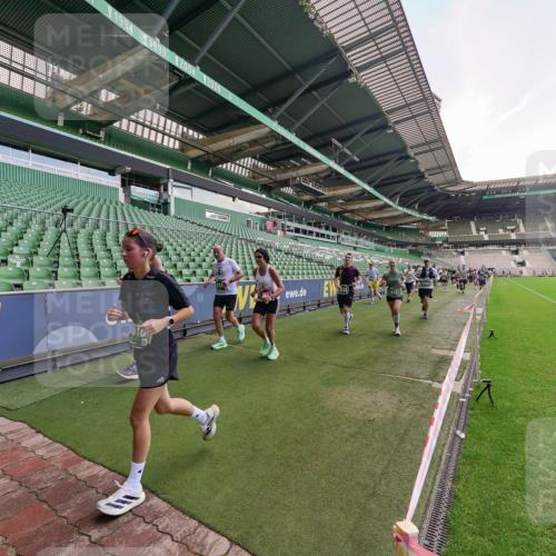 13.09.2026 - 21. swb-Marathon Bremen Michael Burmester http://msf.ph/oto/10315567 13.09.2026 13:11:55 Laufen im Stadion 118, 265, 373, 514, 581, 703, 843, 984, 1113, 1226, 1286, 1334, 1435, 1738, 1849, 1851, 1936, 1952, 1967, 2005, 2248, 2281, 2299, 2330, 2333, 2336, 2342, 2353, 2375, 2377, 2398, 2426, 2432, 2443, 2505, 2531, 2589, 2654, 2659, 2669, 2673, 2765, 2784, 2804, 2815, 2819, 2822, 2836, 2850, 2895, 2907, 2963, 2966, 2976, 3026, 3027, 3079, 3082, 3143, 3155, 3159, 3174, 3207, 3208, 3308, 3328, 3349, 3352, 3370, 3409, 3442, 3470, 549, 800 meine-sportfotos.de