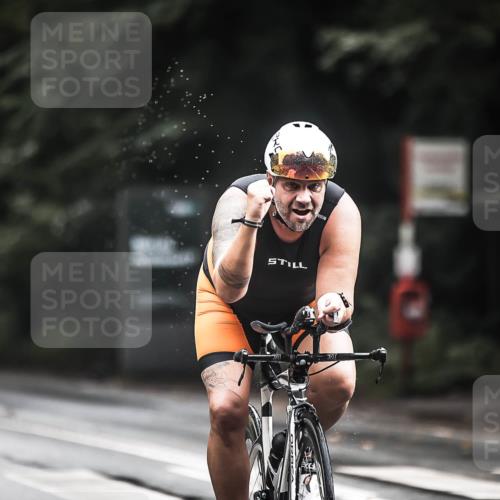 13.09.2026 - Stadtparktriathlon H.Heesch http://msf.ph/oto/10315583 13.09.2026 11:50:49 Radfahren 822, 833, 836, 918 meine-sportfotos.de