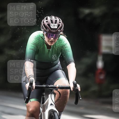 13.09.2026 - Stadtparktriathlon H.Heesch http://msf.ph/oto/10315596 13.09.2026 12:58:24 Radfahren 1212, 1237, 1281, 1336 meine-sportfotos.de