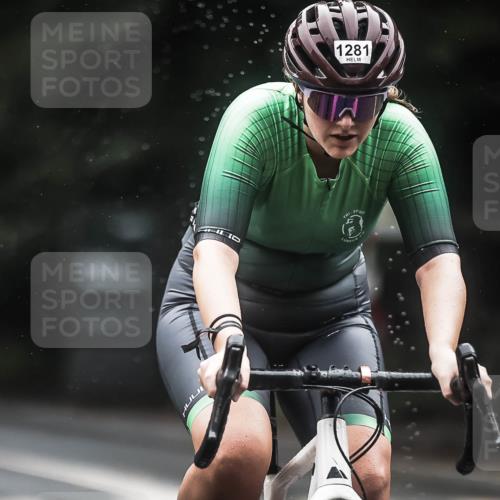 13.09.2026 - Stadtparktriathlon H.Heesch http://msf.ph/oto/10315610 13.09.2026 12:58:24 Radfahren 1212, 1237, 1281, 1336 meine-sportfotos.de