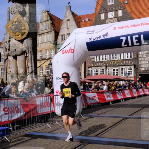 13.09.2026 - 21. swb-Marathon Bremen Tim E. http://msf.ph/oto/10315627 13.09.2026 10:56:09 Ziel 10243, 10374, 10423, 10550, 10690, 10703, 10809, 10952, 11510, 11972, 12061, 12108, 12125, 12143, 12188, 12484, 13565 meine-sportfotos.de