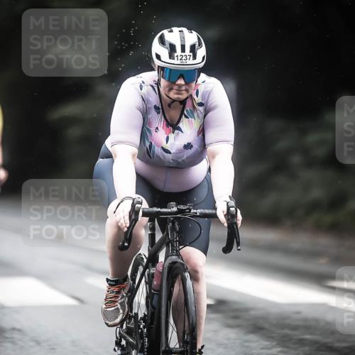 13.09.2026 - Stadtparktriathlon H.Heesch http://msf.ph/oto/10315631 13.09.2026 12:58:29 Radfahren 1212, 1237, 1281, 1295, 1312, 1336, 1383 meine-sportfotos.de