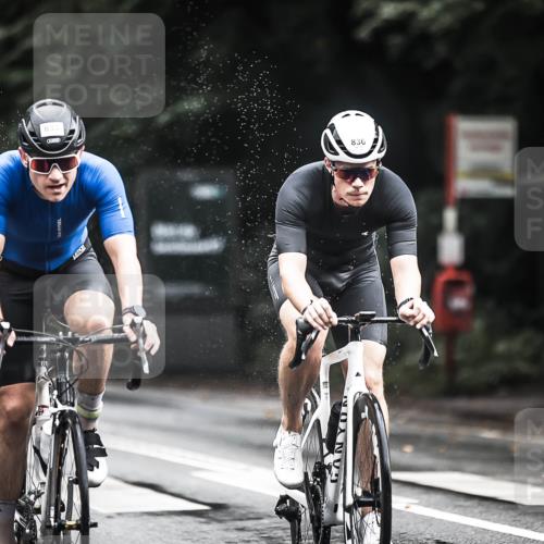13.09.2026 - Stadtparktriathlon H.Heesch http://msf.ph/oto/10315642 13.09.2026 11:50:51 Radfahren 822, 833, 836, 847, 918 meine-sportfotos.de