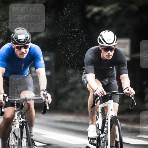 13.09.2026 - Stadtparktriathlon H.Heesch http://msf.ph/oto/10315649 13.09.2026 11:50:51 Radfahren 822, 833, 836, 847, 918 meine-sportfotos.de