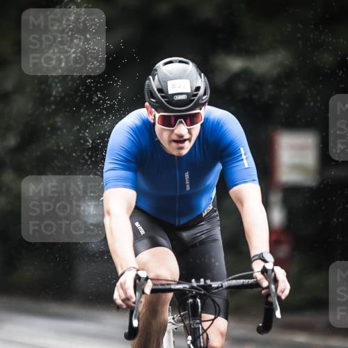 13.09.2026 - Stadtparktriathlon H.Heesch http://msf.ph/oto/10315654 13.09.2026 11:50:52 Radfahren 822, 833, 836, 847, 918, 923 meine-sportfotos.de