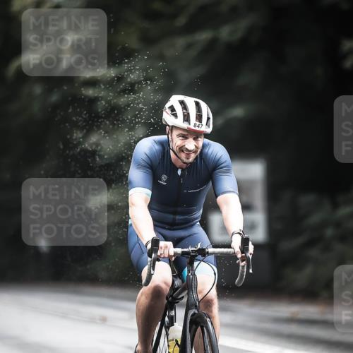 13.09.2026 - Stadtparktriathlon H.Heesch http://msf.ph/oto/10315688 13.09.2026 11:50:56 Radfahren 833, 836, 847, 923 meine-sportfotos.de