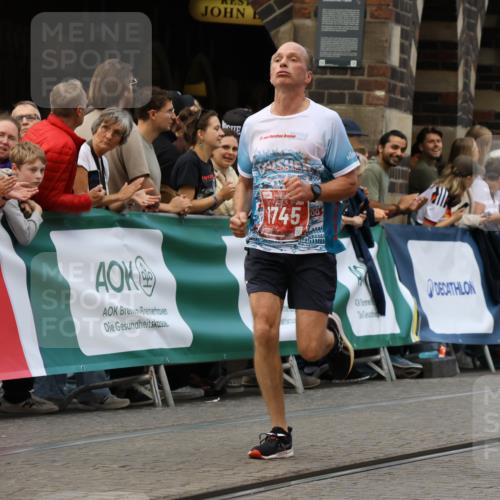 13.09.2026 - 21. swb-Marathon Bremen Strokosch-Dieckow http://msf.ph/oto/10315710 13.09.2026 13:06:15 Ziel 681, 1017, 1745, 2538, 3297, 3520, 4157, 4712, 5803, 6025, 6058, 7399, 8334, 8706, 8877, 8973, 8983, 9010, 9429, 9918, 474, 7590, 8621, 9934, 13148 meine-sportfotos.de
