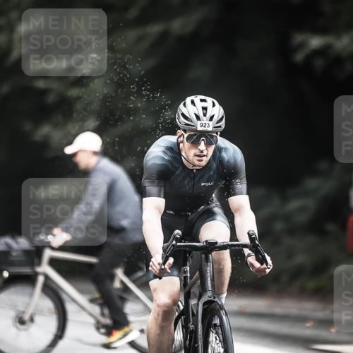 13.09.2026 - Stadtparktriathlon H.Heesch http://msf.ph/oto/10315747 13.09.2026 11:50:58 Radfahren 847, 896, 923 meine-sportfotos.de
