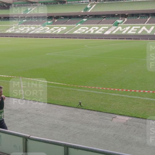 13.09.2026 - 21. swb-Marathon Bremen Michael Burmester http://msf.ph/oto/10315750 13.09.2026 12:50:30 Laufen im Stadion 335, 469, 663, 670, 771, 779, 899, 1455, 1510, 1513, 1517, 1605, 1613, 1723, 1748, 1970, 1998, 2052, 2130, 2288, 2291, 2295, 2347, 2360, 2442, 2444, 2750, 2909, 3043, 3330, 3484, 3625, 3647, 3808, 3959, 3973, 4023, 4033, 4247, 4368, 4384, 4473, 4559, 4743, 4852, 4888, 4990, 5066, 5111, 5155, 5314, 5377, 5383, 5521, 5532, 5570, 5585, 5594, 5620, 5627, 5636, 5648, 5696, 6267, 6274, 6471, 6652, 6668, 6842, 6901, 6906, 7109, 7115, 7121, 8033, 8798 meine-sportfotos.de