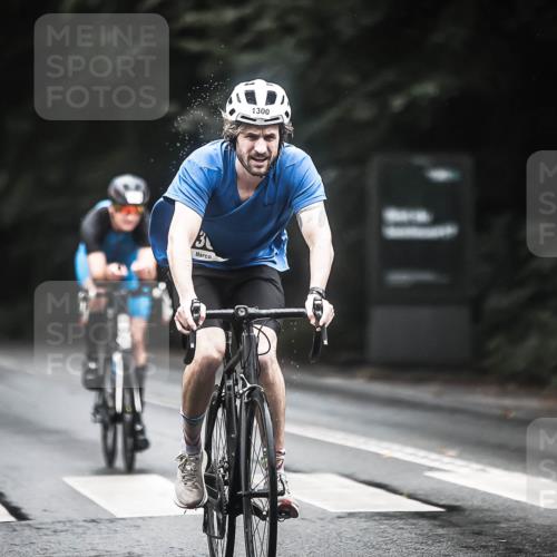 13.09.2026 - Stadtparktriathlon H.Heesch http://msf.ph/oto/10315760 13.09.2026 12:58:36 Radfahren 1212, 1256, 1295, 1300, 1312, 1340, 1383 meine-sportfotos.de