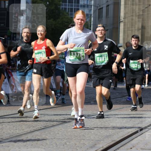 13.09.2026 - 21. swb-Marathon Bremen Strokosch-Dieckow http://msf.ph/oto/10315767 13.09.2026 13:24:30 Ziel 102, 776, 909, 1199, 1250, 2295, 2370, 2491, 2967, 3372, 4559, 5012, 5104, 5208, 5257, 5397, 5481, 5623, 5928, 6105, 6772, 7059, 7069, 7081, 7094, 8082, 8179, 8415, 9087, 9916, 13219, 282, 789, 790, 1516, 1582, 2280, 3375, 3524, 3994, 4198, 4277, 5328, 6626, 8636, 8881, 9264, 9541, 10069, 10071, 10097 meine-sportfotos.de