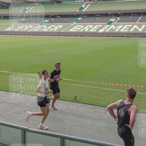 13.09.2026 - 21. swb-Marathon Bremen Michael Burmester http://msf.ph/oto/10315770 13.09.2026 12:50:32 Laufen im Stadion 335, 469, 663, 670, 771, 779, 899, 1455, 1510, 1513, 1517, 1605, 1613, 1723, 1748, 1970, 1998, 2052, 2130, 2288, 2291, 2295, 2347, 2360, 2442, 2444, 2750, 2909, 3043, 3330, 3440, 3484, 3625, 3647, 3808, 3959, 3973, 4023, 4033, 4247, 4368, 4384, 4473, 4559, 4743, 4852, 4888, 4990, 5066, 5111, 5155, 5314, 5377, 5383, 5521, 5532, 5570, 5585, 5594, 5620, 5627, 5636, 5648, 5696, 6267, 6274, 6471, 6652, 6668, 6842, 6901, 6906, 7109, 7115, 7121, 8033, 8798 meine-sportfotos.de
