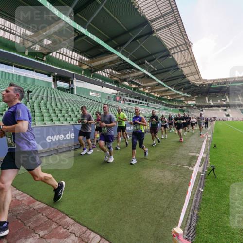 13.09.2026 - 21. swb-Marathon Bremen Michael Burmester http://msf.ph/oto/10315804 13.09.2026 13:12:18 Laufen im Stadion 118, 183, 265, 349, 514, 695, 702, 703, 843, 933, 984, 1113, 1226, 1286, 1334, 1435, 1849, 1851, 1936, 1952, 2005, 2248, 2264, 2281, 2299, 2330, 2336, 2353, 2375, 2377, 2398, 2426, 2443, 2461, 2478, 2505, 2531, 2589, 2659, 2669, 2673, 2684, 2765, 2792, 2804, 2815, 2822, 2836, 2850, 2860, 2884, 2895, 2907, 2963, 2966, 2975, 2976, 3027, 3079, 3082, 3143, 3155, 3159, 3293, 3308, 3328, 3349, 3352, 3409, 3434, 3442, 549, 800 meine-sportfotos.de