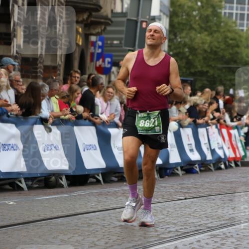 13.09.2026 - 21. swb-Marathon Bremen Strokosch-Dieckow http://msf.ph/oto/10315815 13.09.2026 13:06:20 Ziel 681, 1745, 3297, 3466, 3520, 4614, 4712, 5803, 6058, 6686, 7336, 7399, 8334, 8706, 8877, 8983, 9010, 9429, 9918, 1770, 1921, 2832, 4777, 7590, 8621, 13148 meine-sportfotos.de