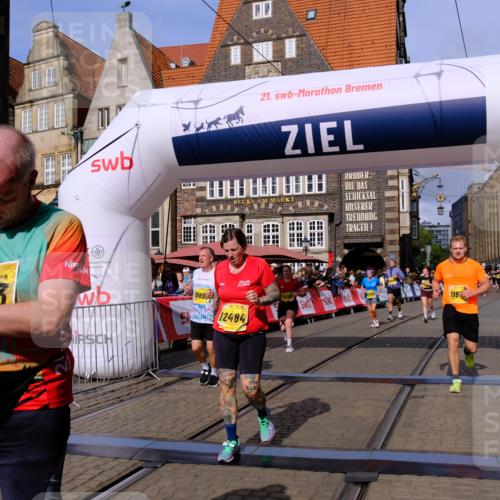 13.09.2026 - 21. swb-Marathon Bremen Tim E. http://msf.ph/oto/10315837 13.09.2026 10:56:14 Ziel 10298, 10374, 10690, 10703, 10952, 11790, 11972, 12061, 12108, 12143, 12484, 13565 meine-sportfotos.de