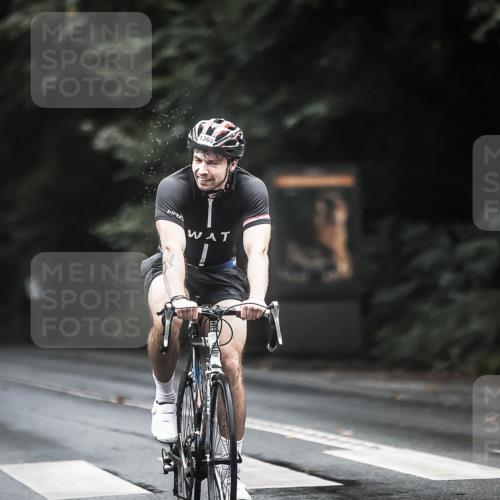 13.09.2026 - Stadtparktriathlon H.Heesch http://msf.ph/oto/10315856 13.09.2026 12:58:43 Radfahren 1256, 1340, 1343, 1369 meine-sportfotos.de