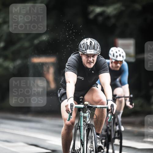 13.09.2026 - Stadtparktriathlon H.Heesch http://msf.ph/oto/10315899 13.09.2026 11:51:09 Radfahren 715, 767, 896, 904, 906, 963 meine-sportfotos.de