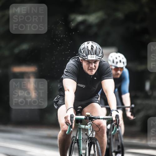 13.09.2026 - Stadtparktriathlon H.Heesch http://msf.ph/oto/10315905 13.09.2026 11:51:09 Radfahren 715, 767, 896, 904, 906, 963 meine-sportfotos.de