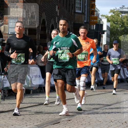 13.09.2026 - 21. swb-Marathon Bremen Strokosch-Dieckow http://msf.ph/oto/10315928 13.09.2026 13:30:56 Ziel 625, 800, 834, 1067, 1533, 1771, 1841, 1926, 1941, 2369, 2452, 2723, 2985, 3163, 3164, 3425, 4058, 4206, 4332, 4342, 4415, 4425, 4748, 4757, 4920, 5506, 5551, 5822, 6134, 6343, 6347, 6523, 6988, 7012, 7253, 7567, 7645, 7821, 8116, 8117, 8762, 8878, 8966, 9011, 9108, 9692, 9695, 9699, 9825, 13090, 217, 1398, 1479, 2513, 2802, 2902, 3800, 4647, 5846, 6307, 6419, 6732, 7198, 7359, 7637, 7798, 7882, 8382, 8543, 9274, 9937, 9958, 9962, 9969, 9976, 9977, 13152 meine-sportfotos.de