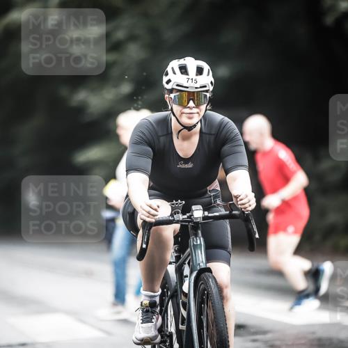 13.09.2026 - Stadtparktriathlon H.Heesch http://msf.ph/oto/10315938 13.09.2026 11:51:14 Radfahren 715, 767, 894, 904, 963 meine-sportfotos.de