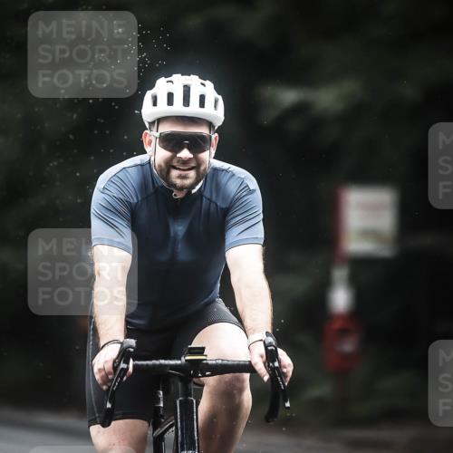 13.09.2026 - Stadtparktriathlon H.Heesch http://msf.ph/oto/10315939 13.09.2026 12:58:47 Radfahren 1343, 1369 meine-sportfotos.de
