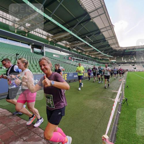 13.09.2026 - 21. swb-Marathon Bremen Michael Burmester http://msf.ph/oto/10315956 13.09.2026 13:12:33 Laufen im Stadion 118, 183, 265, 278, 349, 514, 576, 695, 702, 703, 843, 933, 950, 1005, 1113, 1143, 1226, 1286, 1334, 1435, 1641, 1849, 1851, 1936, 1952, 1991, 2005, 2248, 2264, 2281, 2299, 2336, 2353, 2375, 2377, 2398, 2426, 2439, 2461, 2478, 2505, 2612, 2659, 2665, 2669, 2673, 2684, 2765, 2773, 2792, 2804, 2815, 2816, 2822, 2850, 2860, 2884, 2895, 2907, 2921, 2963, 2966, 2975, 2976, 3016, 3027, 3079, 3082, 3143, 3155, 3159, 3253, 3293, 3308, 3313, 3328, 3349, 3352, 3434, 3442, 549 meine-sportfotos.de