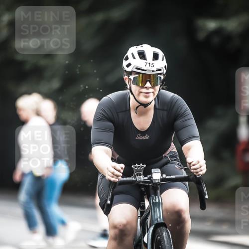 13.09.2026 - Stadtparktriathlon H.Heesch http://msf.ph/oto/10315958 13.09.2026 11:51:14 Radfahren 715, 767, 894, 904, 963 meine-sportfotos.de