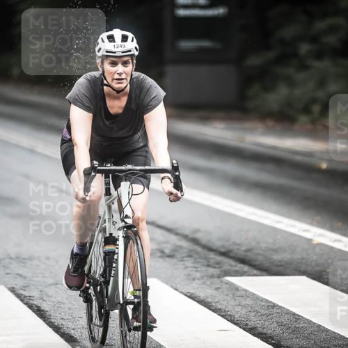 13.09.2026 - Stadtparktriathlon H.Heesch http://msf.ph/oto/10315974 13.09.2026 12:59:05 Radfahren 1118, 1249, 1264, 1317, 1322, 1323, 1344, 1391, 1401 meine-sportfotos.de
