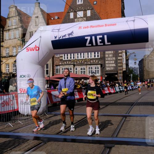 13.09.2026 - 21. swb-Marathon Bremen Tim E. http://msf.ph/oto/10316006 13.09.2026 10:56:19 Ziel 10298, 10365, 10690, 10703, 10949, 10957, 10960, 11219, 11782, 11790, 11972, 12061, 12143, 12476, 12484, 13565 meine-sportfotos.de