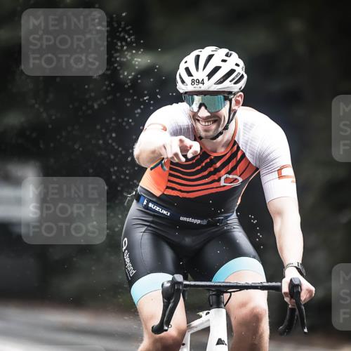 13.09.2026 - Stadtparktriathlon H.Heesch http://msf.ph/oto/10316032 13.09.2026 11:51:21 Radfahren 722, 796, 812, 823, 853, 886, 894, 1800 meine-sportfotos.de