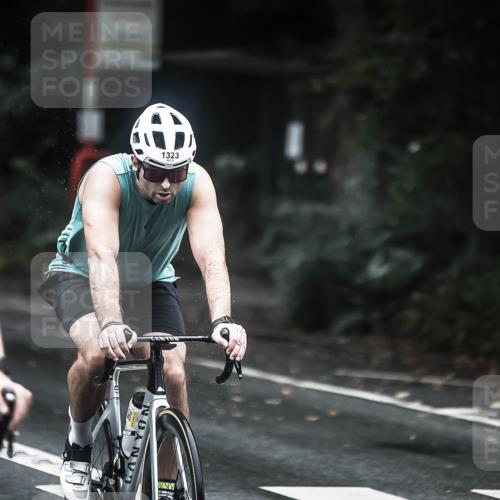 13.09.2026 - Stadtparktriathlon H.Heesch http://msf.ph/oto/10316040 13.09.2026 12:59:09 Radfahren 1070, 1151, 1249, 1264, 1322, 1323, 1344, 1381, 1391 meine-sportfotos.de