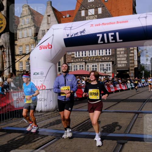 13.09.2026 - 21. swb-Marathon Bremen Tim E. http://msf.ph/oto/10316043 13.09.2026 10:56:19 Ziel 10298, 10365, 10690, 10703, 10949, 10957, 10960, 11219, 11782, 11790, 11972, 12061, 12143, 12476, 12484, 13565 meine-sportfotos.de