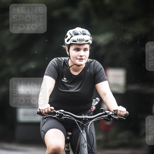 13.09.2026 - Stadtparktriathlon H.Heesch http://msf.ph/oto/10316066 13.09.2026 11:51:23 Radfahren 722, 796, 812, 823, 853, 886, 894, 1800 meine-sportfotos.de