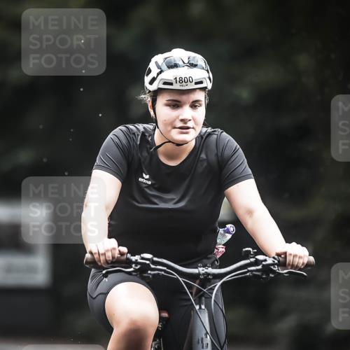 13.09.2026 - Stadtparktriathlon H.Heesch http://msf.ph/oto/10316075 13.09.2026 11:51:23 Radfahren 722, 796, 812, 823, 853, 886, 894, 1800 meine-sportfotos.de