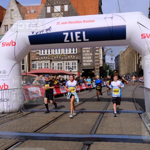 13.09.2026 - 21. swb-Marathon Bremen Tim E. http://msf.ph/oto/10316093 13.09.2026 10:56:24 Ziel 10246, 10298, 10365, 10443, 10690, 10699, 10949, 10957, 10960, 11219, 11280, 11782, 11790, 11972, 12061, 12476, 12484, 13565 meine-sportfotos.de