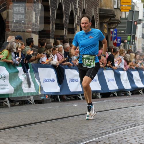 13.09.2026 - 21. swb-Marathon Bremen Strokosch-Dieckow http://msf.ph/oto/10316108 13.09.2026 13:06:31 Ziel 474, 681, 1901, 3297, 3466, 4614, 5803, 6686, 7336, 8670, 8983, 9429, 9934, 508, 788, 1009, 1770, 2832, 3910, 4777, 5238, 6784, 6951 meine-sportfotos.de