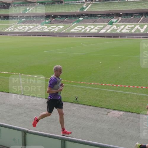 13.09.2026 - 21. swb-Marathon Bremen Michael Burmester http://msf.ph/oto/10316111 13.09.2026 12:51:03 Laufen im Stadion 335, 469, 663, 670, 734, 771, 779, 1043, 1125, 1146, 1162, 1455, 1510, 1513, 1517, 1605, 1613, 1970, 1998, 2052, 2130, 2288, 2291, 2295, 2347, 2360, 2442, 2444, 2447, 2759, 3440, 3484, 3625, 3647, 3703, 3808, 3959, 4023, 4165, 4368, 4384, 4429, 4473, 4559, 4571, 4582, 4727, 4781, 4782, 4888, 4895, 5066, 5079, 5111, 5155, 5168, 5314, 5377, 5379, 5383, 5521, 5532, 5585, 5620, 5627, 5636, 5696, 6267, 6274, 6471, 6652, 6668, 6901, 6906, 7109, 7115, 7121, 8033, 8798 meine-sportfotos.de