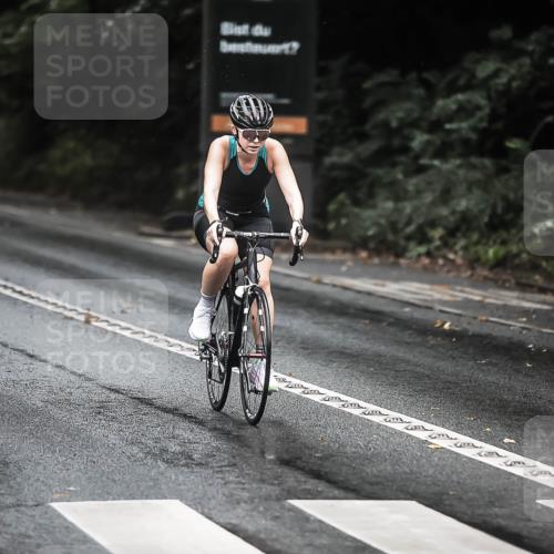 13.09.2026 - Stadtparktriathlon H.Heesch http://msf.ph/oto/10316126 13.09.2026 12:59:15 Radfahren 1070, 1151, 1219, 1292, 1323, 1379, 1381, 1406 meine-sportfotos.de