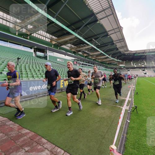 13.09.2026 - 21. swb-Marathon Bremen Michael Burmester http://msf.ph/oto/10316210 13.09.2026 13:13:00 Laufen im Stadion 118, 183, 270, 278, 349, 514, 576, 600, 695, 702, 703, 843, 933, 950, 1005, 1113, 1143, 1226, 1286, 1334, 1426, 1435, 1596, 1641, 1849, 1851, 1936, 1991, 2005, 2035, 2079, 2248, 2264, 2336, 2375, 2377, 2387, 2398, 2426, 2439, 2457, 2461, 2478, 2505, 2612, 2659, 2665, 2673, 2684, 2765, 2773, 2792, 2815, 2816, 2822, 2850, 2860, 2884, 2895, 2907, 2921, 2963, 2966, 2972, 2975, 2976, 3016, 3027, 3079, 3143, 3155, 3253, 3277, 3293, 3308, 3313, 3328, 3349, 3434, 3442, 549 meine-sportfotos.de